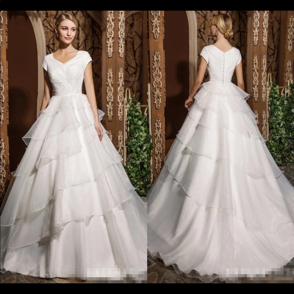 Custom made Modest Wedding Dress Ball Gown